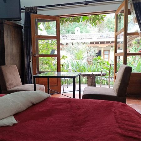 Donde Lico Hotel Antigua Exterior photo