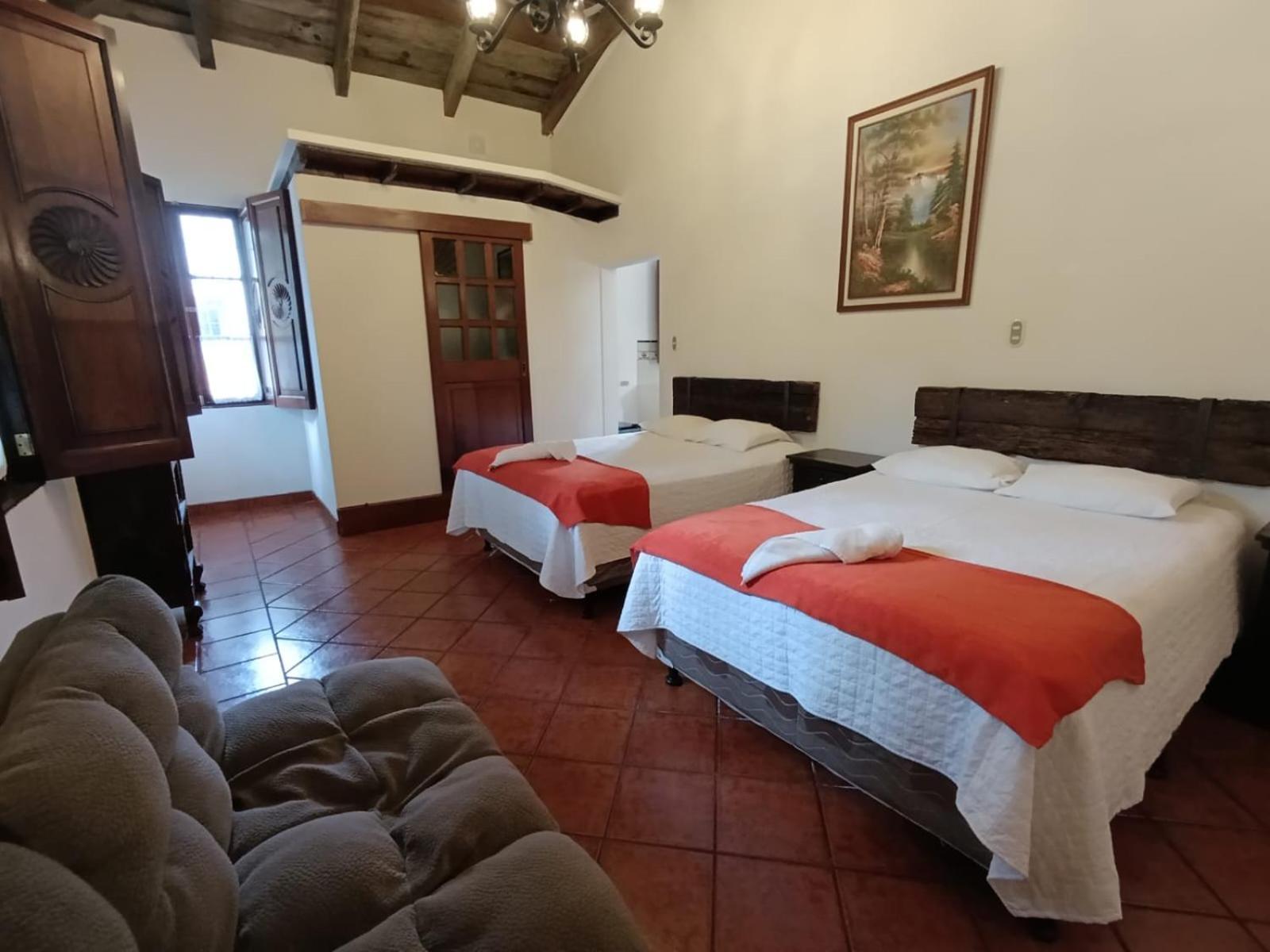 Donde Lico Hotel Antigua Exterior photo