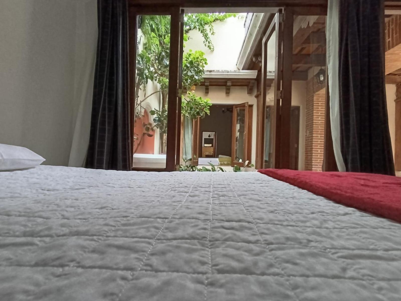 Donde Lico Hotel Antigua Exterior photo