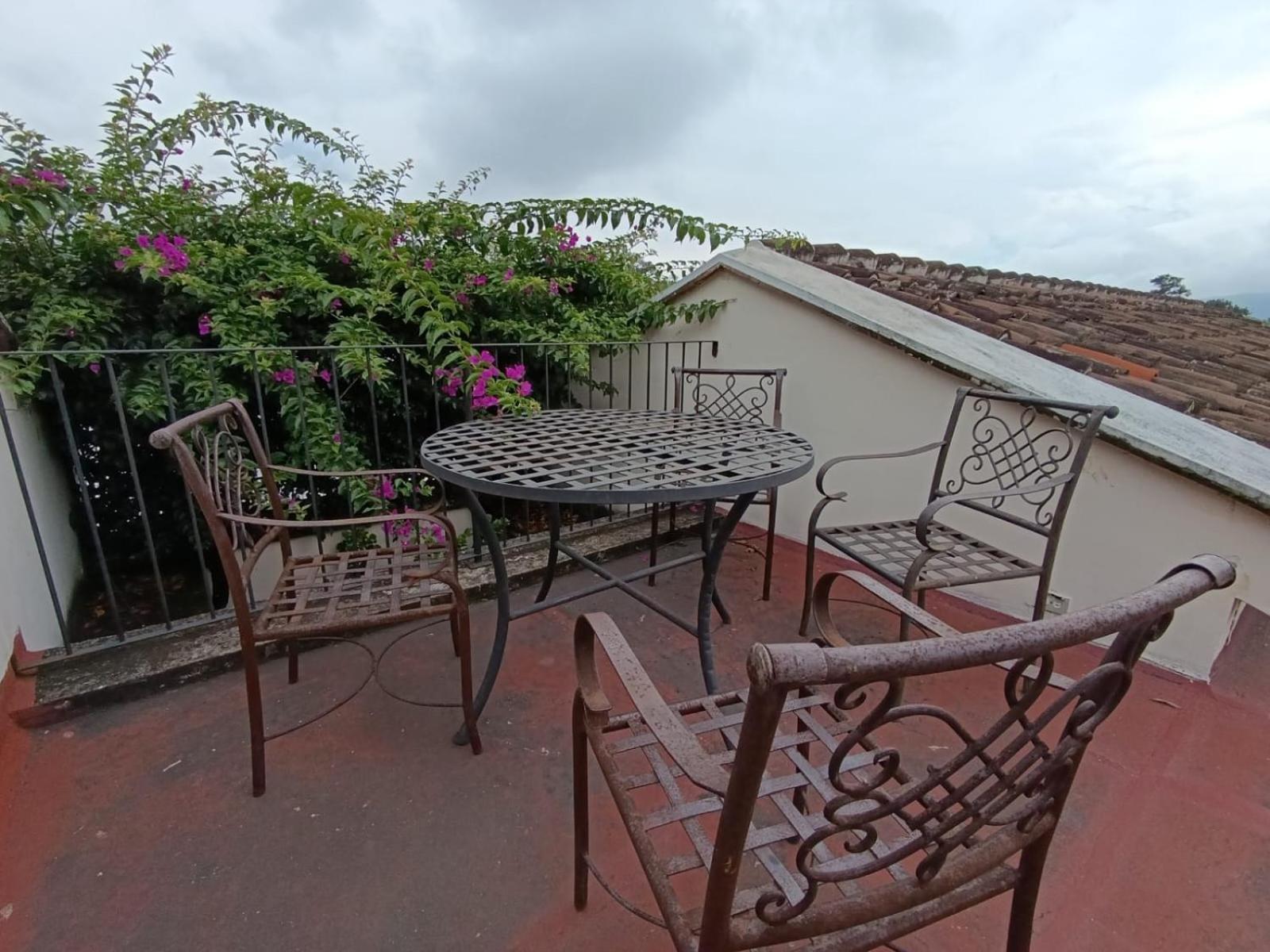 Donde Lico Hotel Antigua Exterior photo